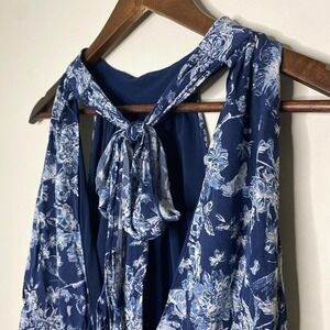 Alice And Olivia Floral Halter Tank Top Tie Back Balloon Hem Blue White Chic